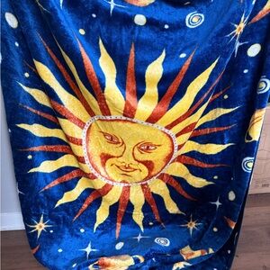Vintage Sunburst Celestial Throw Blanket